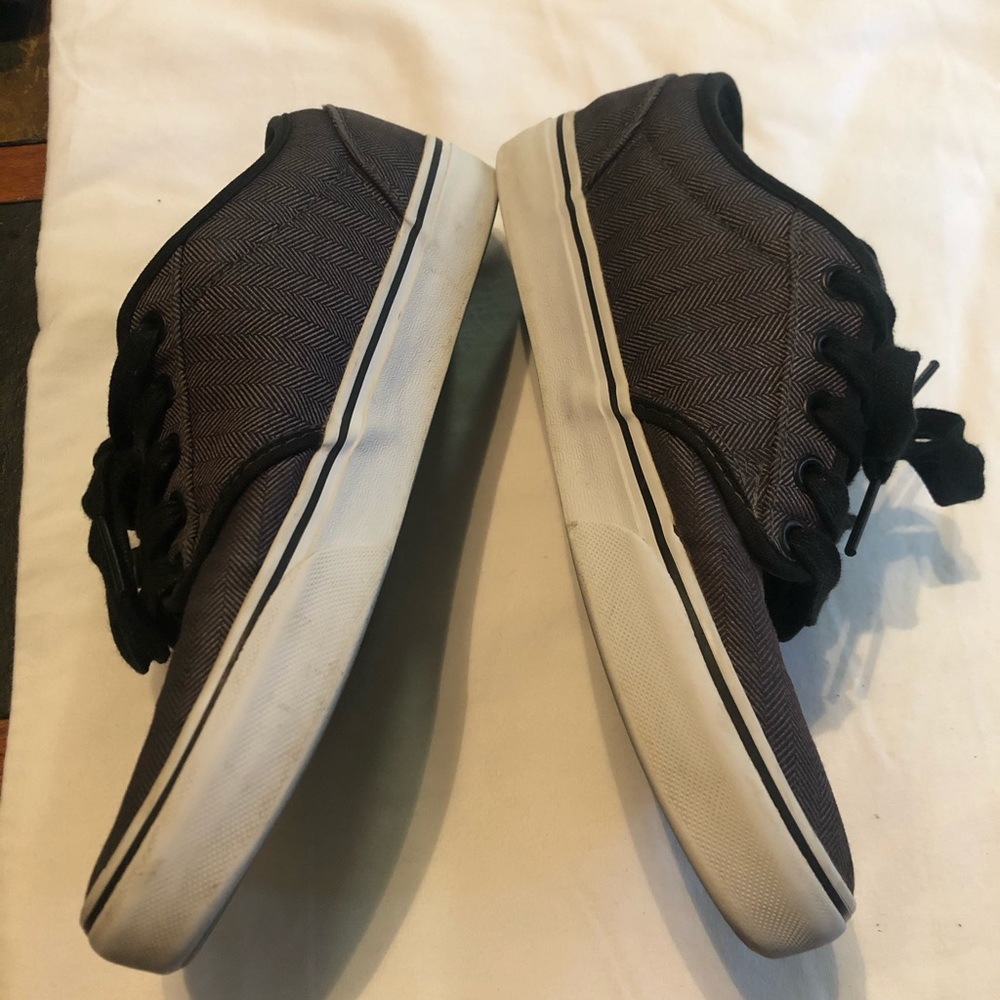 Vans skateboard shoes men size7 women’s size 8 1/2 - Picture 3 of 6